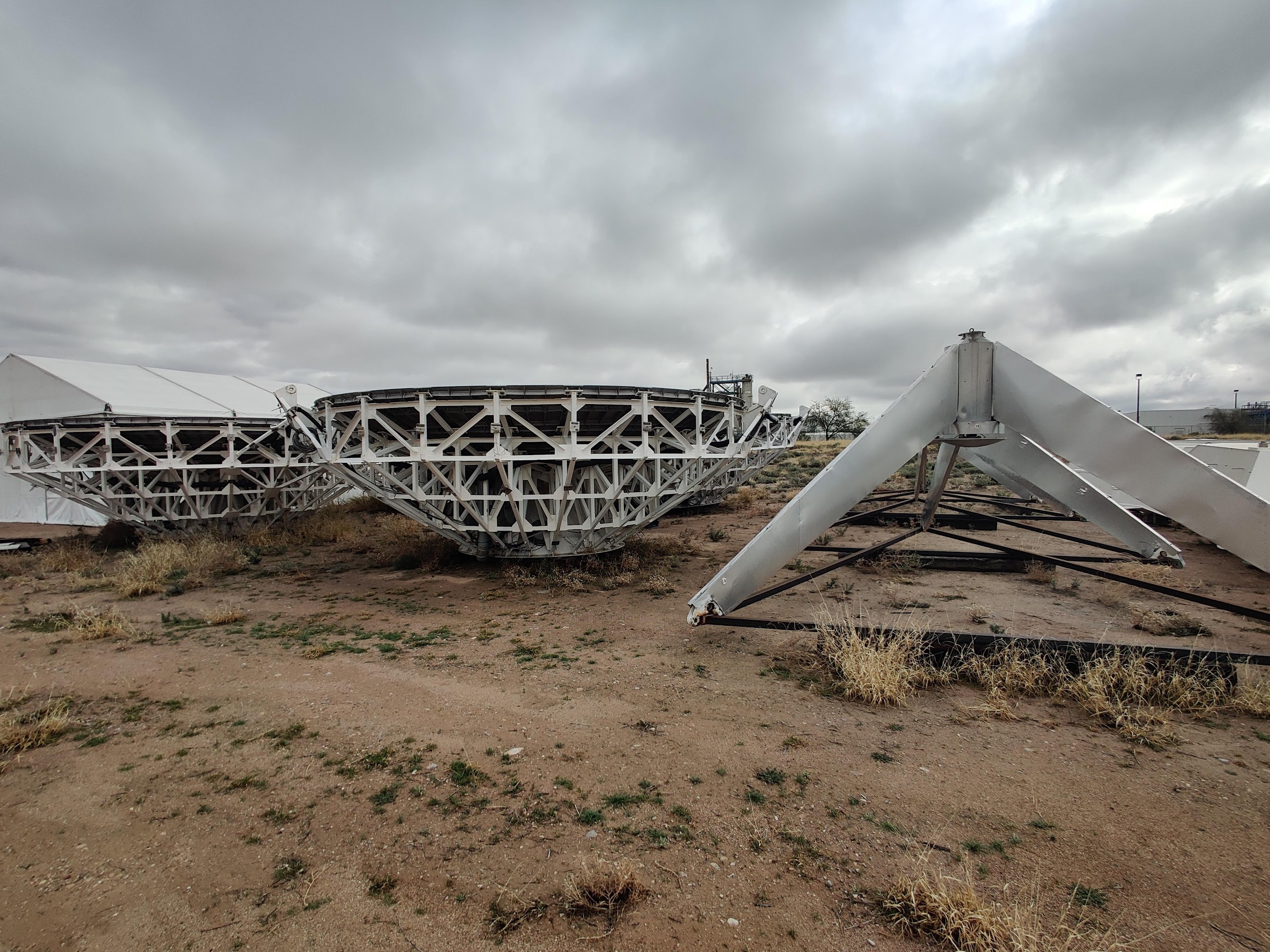 6.1m main reflector